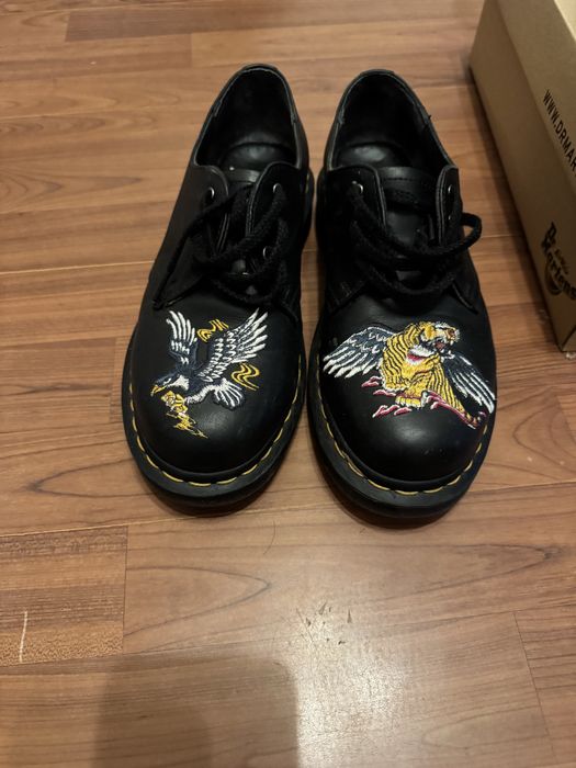 Обувки Dr. Martens