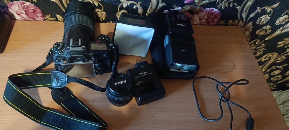 Продам фотоаппарат Nikon d7000