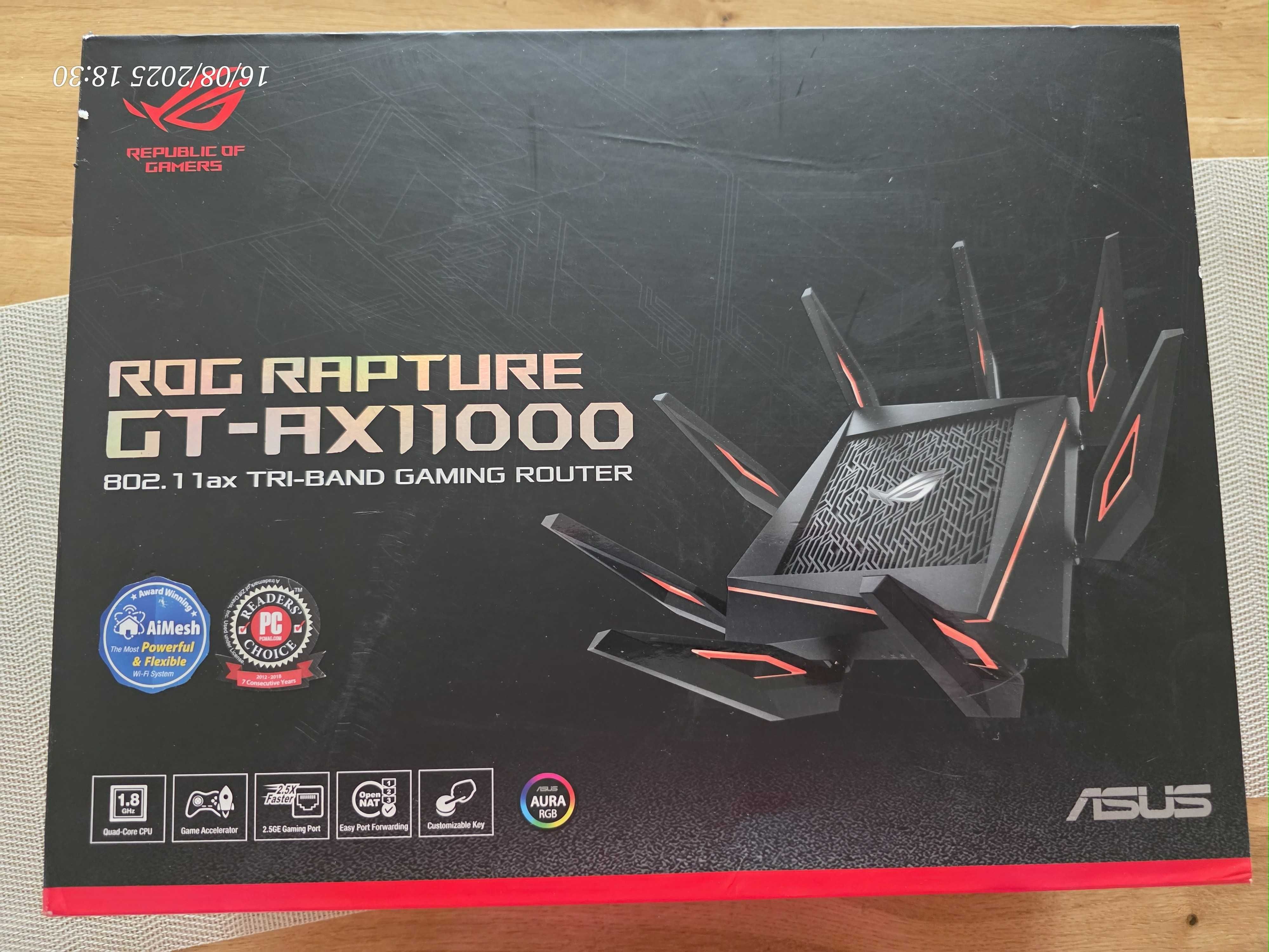 Продавам геймърски трибандов Wifi 6 рутер ASUS ROG Rapture GT-AX11000
