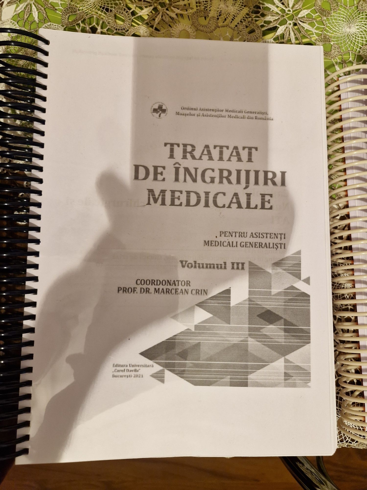 Volume Tratate ingrijiri medicale pentru AMG.