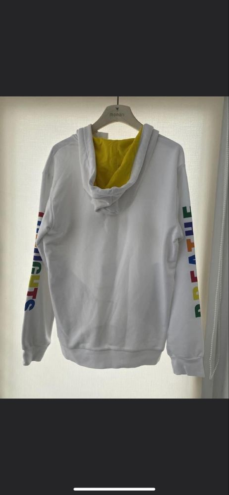 Hanorac Adidas by Pharell Williamns