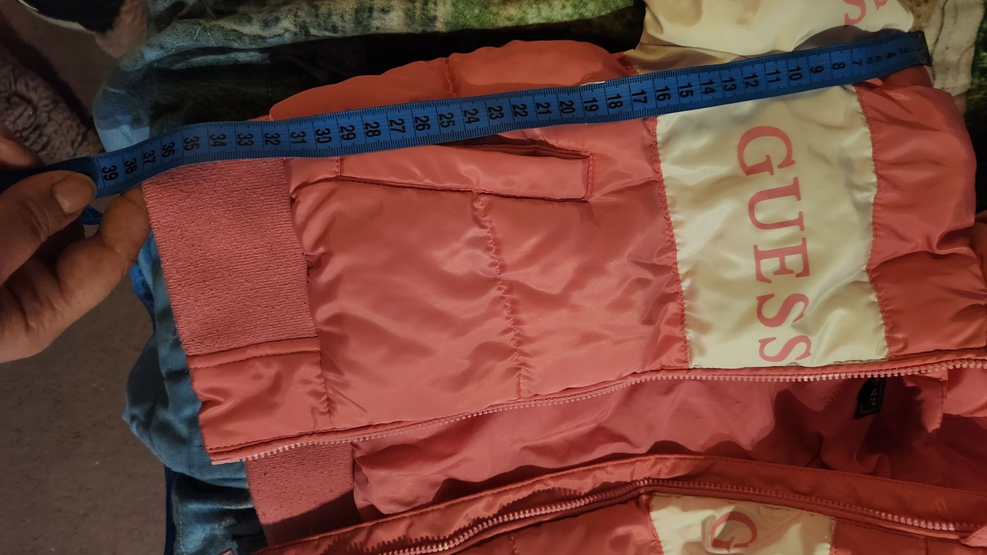 Оригинално яке guess