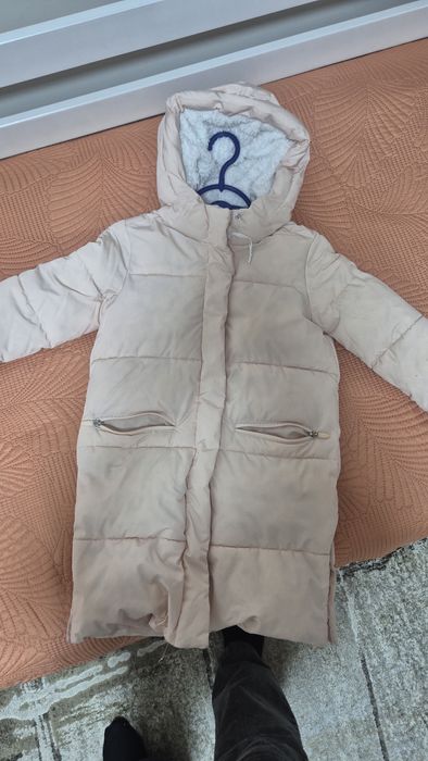 Продам зимний пуховик детский