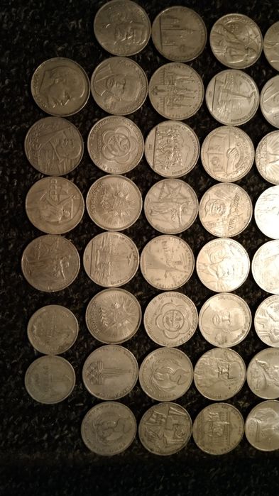 Монеты юбилейные.