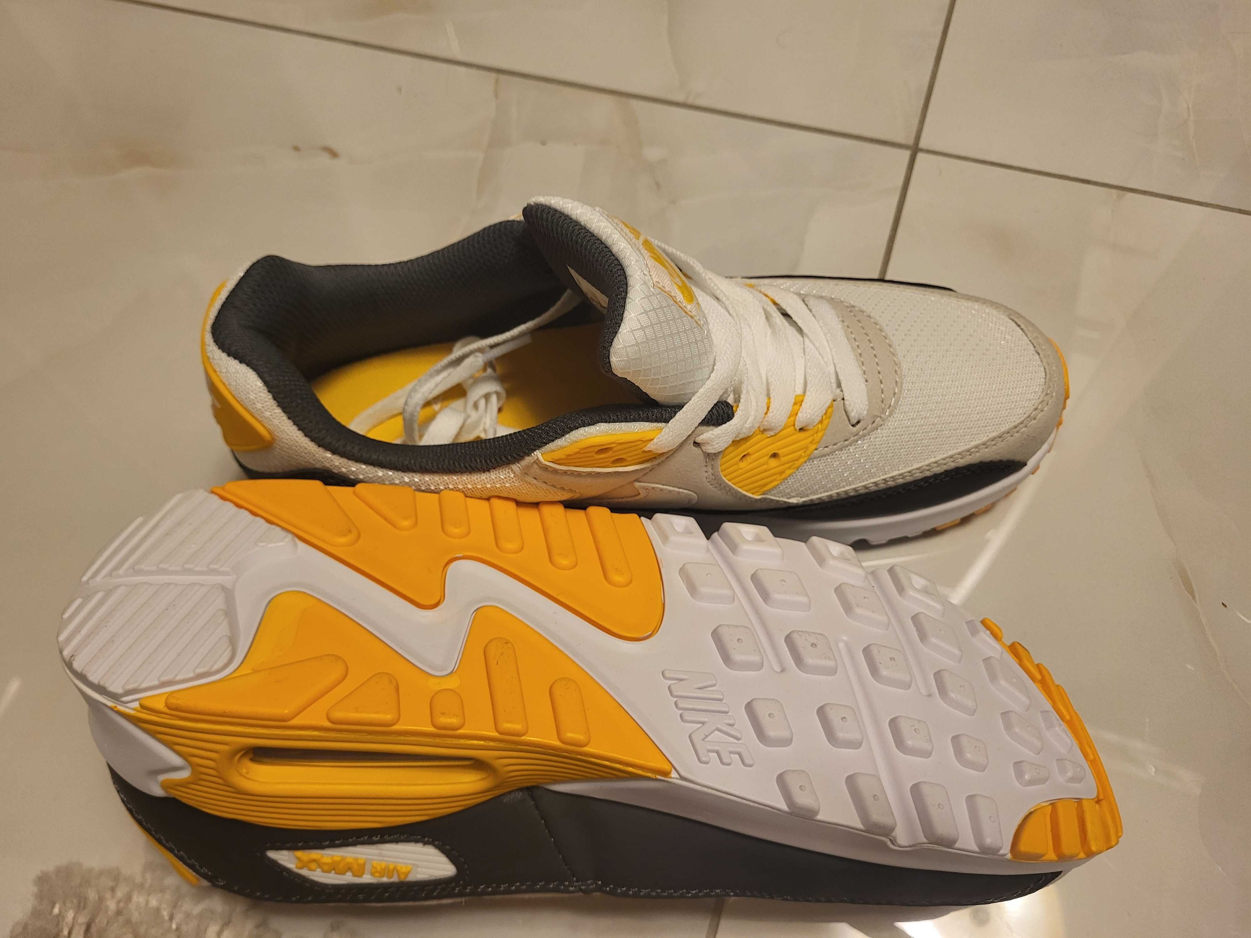 Nike Air Max 90 Маратонки, НОВИ