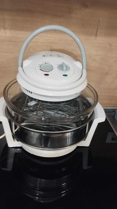 Халогенна, конвекторна фурна