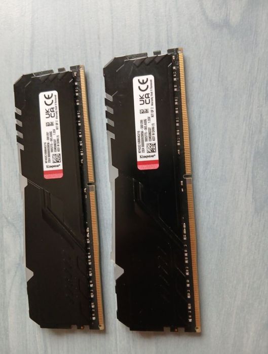 Kingston Fury Beast 16 gb RAM 200 Lei