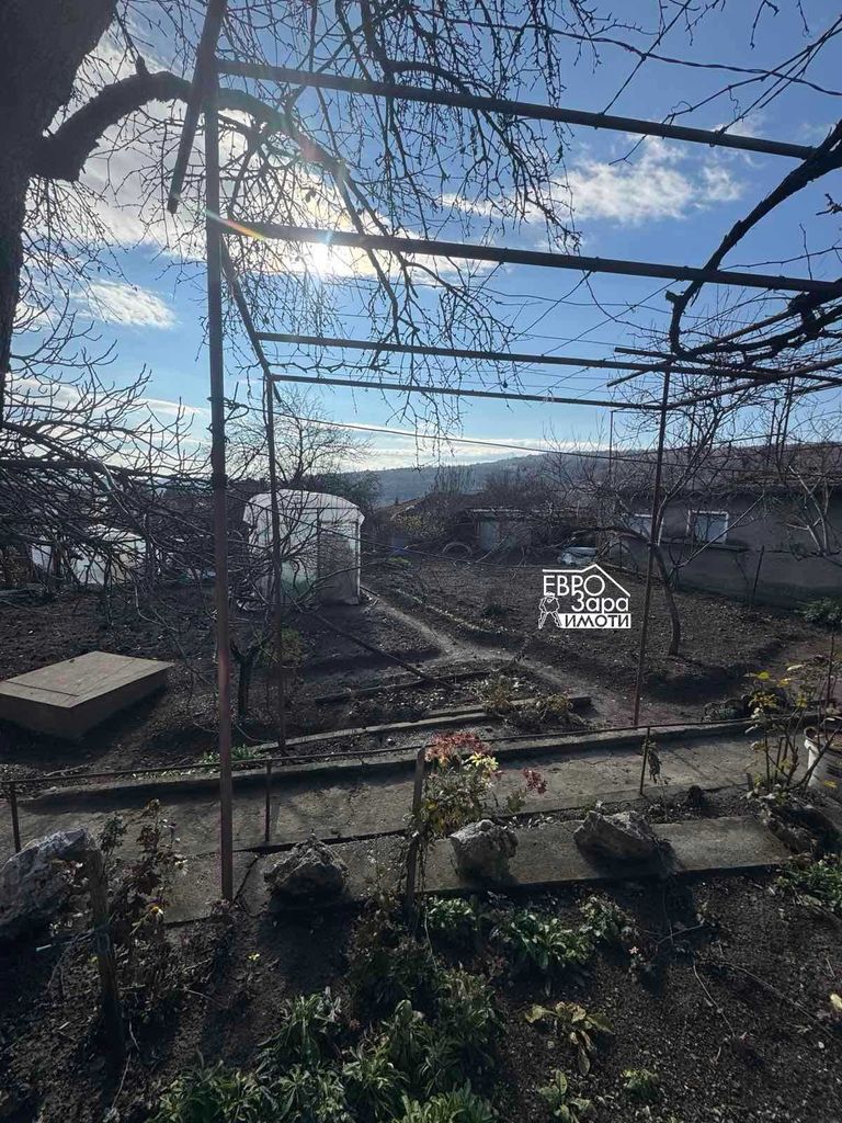 Продава се Къща в с. Люляк, Област Стара Загора - 160 кв.м за 450 €/кв.м - Снимка #2