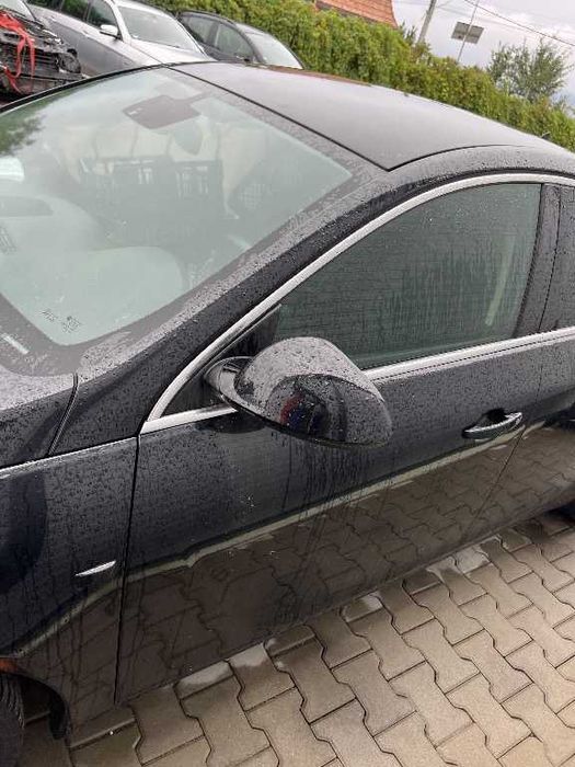 Dezmembrez Opel Insignia 2.0 d DTH 131 cai 2011