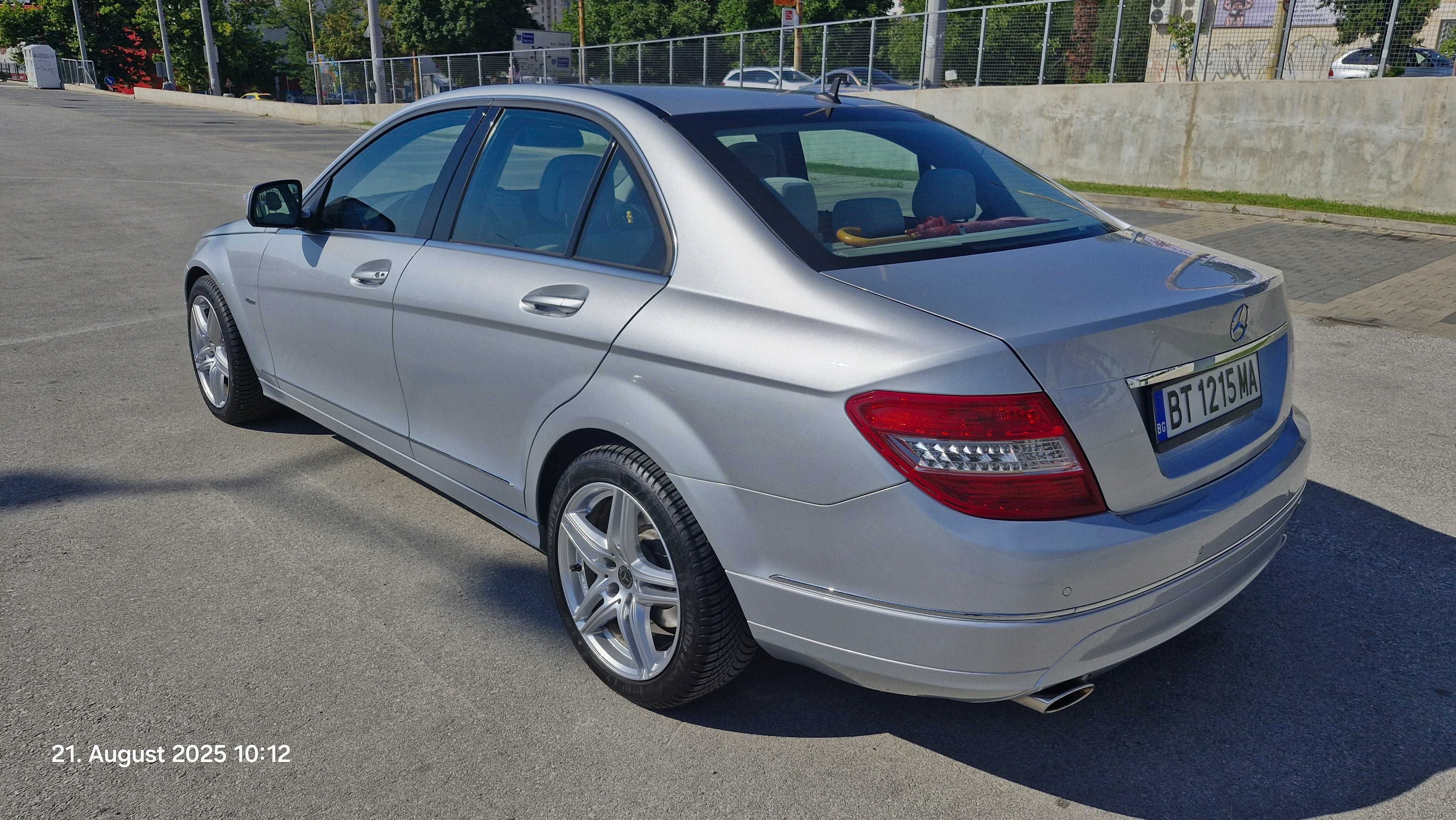Mercedes-Benz C 230