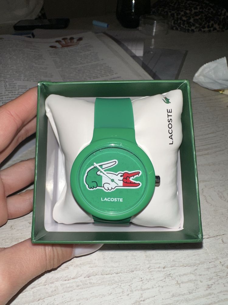 Часовник Lacoste