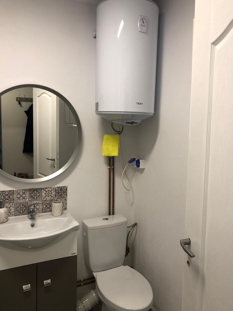Vând apartament cu 2 camere în Oravița