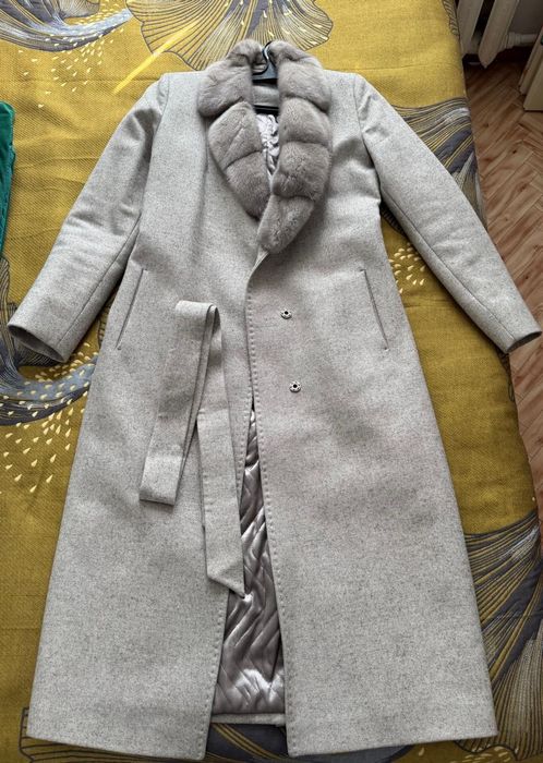 Норка палто 1 рет киген тоиға новы болп тұр размері 44-46 бағасы келіс