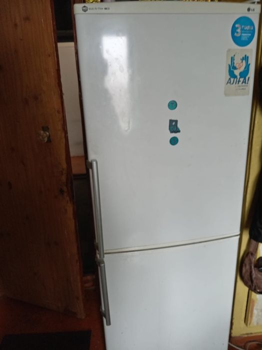 Продам холодильник