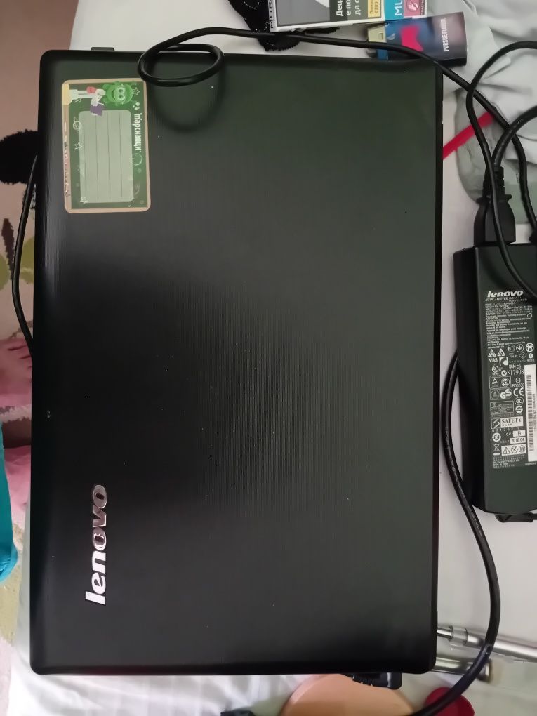 Lenovo G575 използван лаптоп работещ с уиндолс