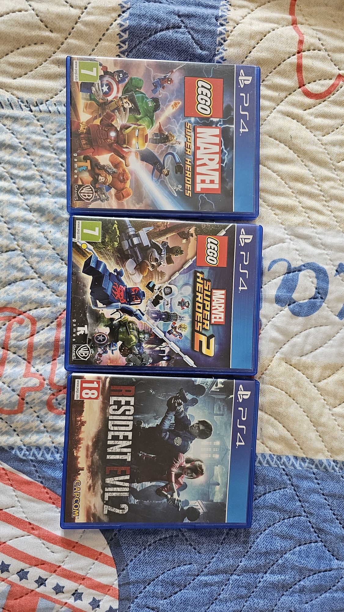 ПРОДАВАМ ps4 със 4 игри