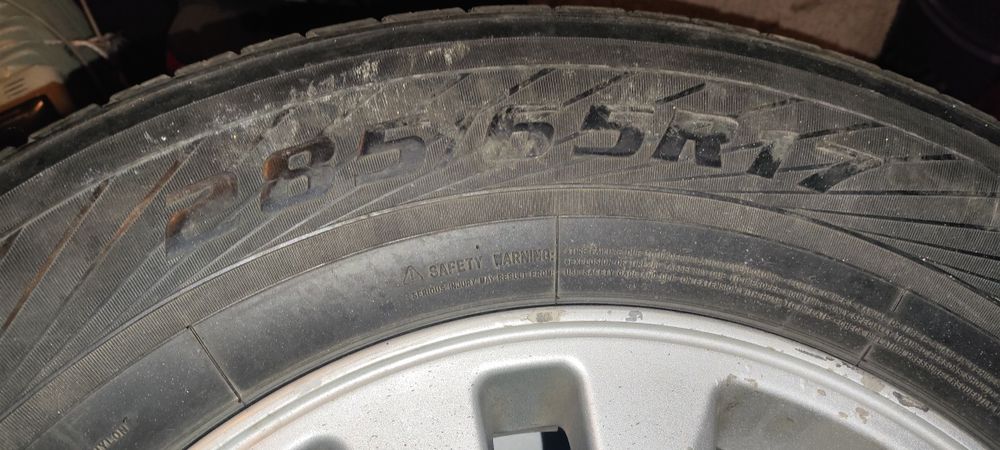 Зимний и летний резина на toyota land cruiser 200