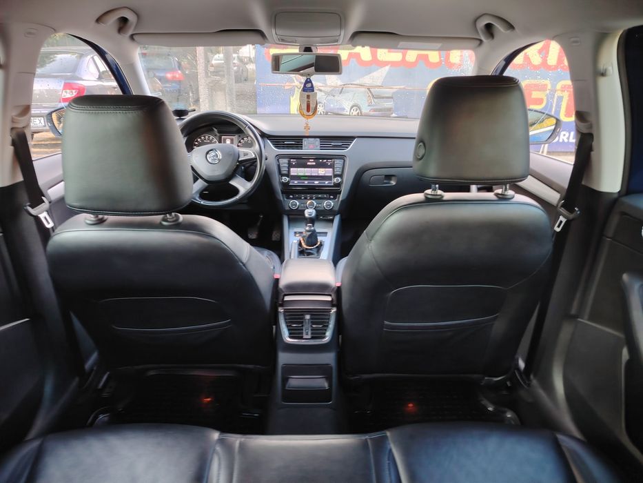 Vând Skoda Octavia III Greenline