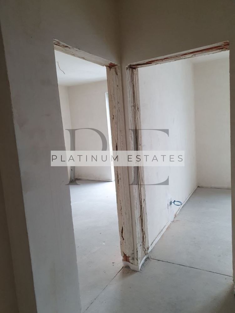 Продава се Тристаен апартамент в София, Красно село - 120 кв.м за 2250 €/кв.м - Снимка #2