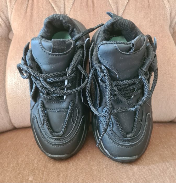 Vand Adidas mar 31