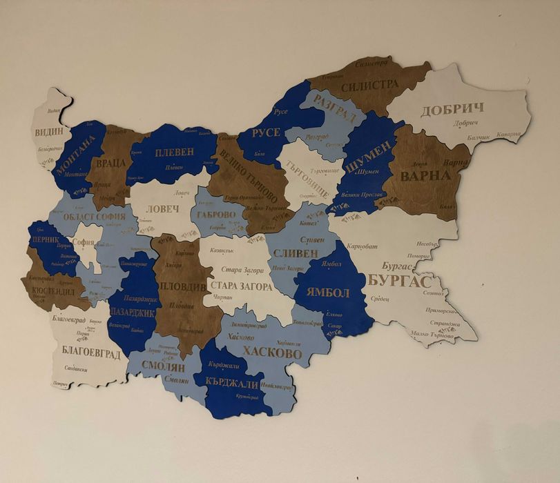 Карта на България от дърво