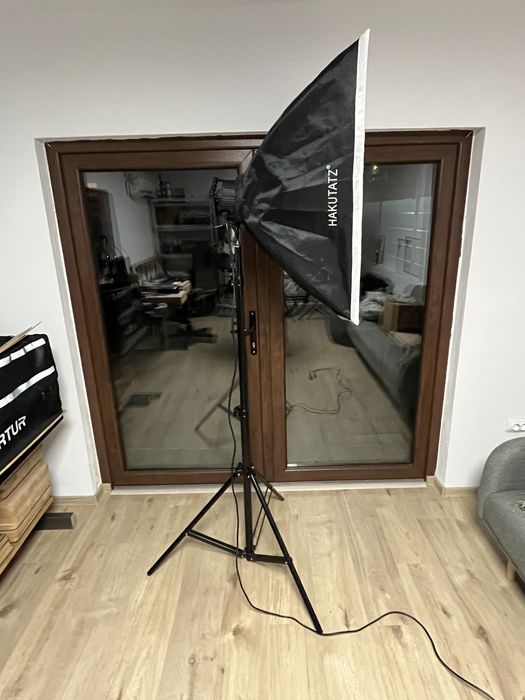 Kit softbox cu 9 becuri Hakutatz VL-9099