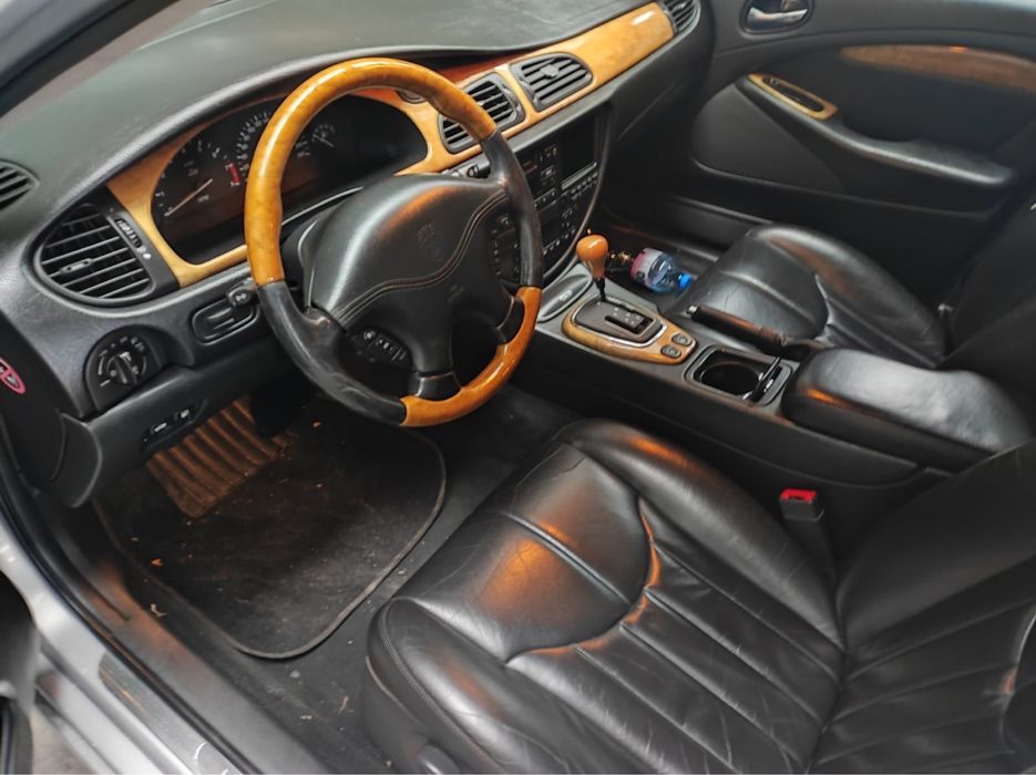 На части Jaguar S-type 4.0i, V8, 276 кс, AJ-V8 всичко налично