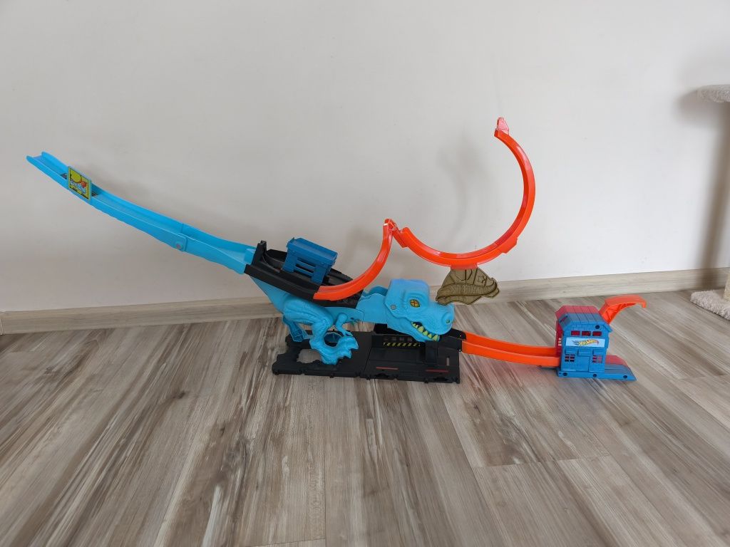 Писта Hot Wheels