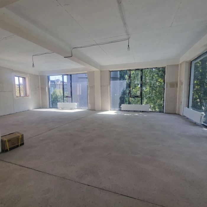 Продается коммерческая недвижимость ц-5 первая линия 900кв.м