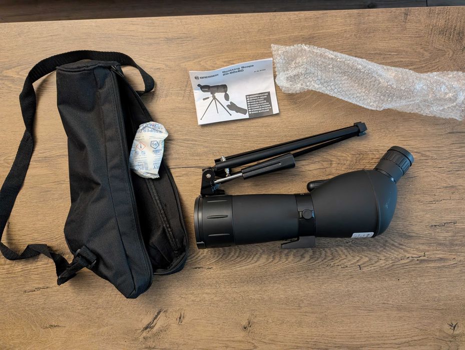 Luneta terestra (Spotting scope) 20-60x60 portabil Bressier