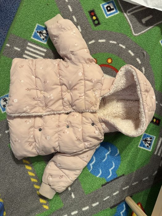 Красиво яке за бебе