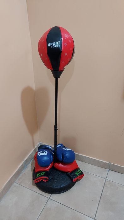 Боксерская детская груша с перчатками