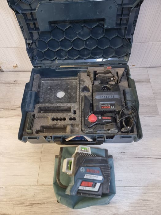 Laser bosch gll 3-80 cg  linii verzi
