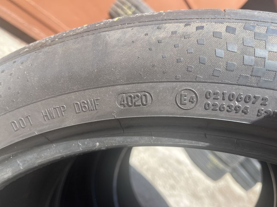 4 бр. летни гуми 285/40/22 Continental AO DOT 4020 5-6 mm