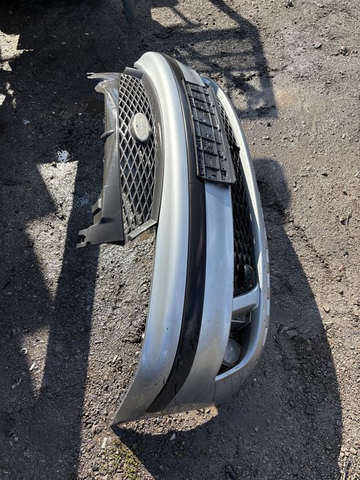 Предна броня за Ford Galaxy 2003год.