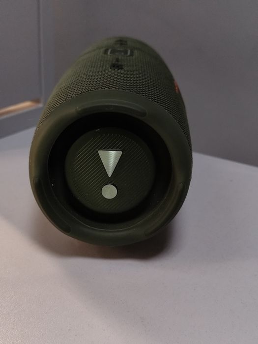 JBL charge 5 със следи от употреба