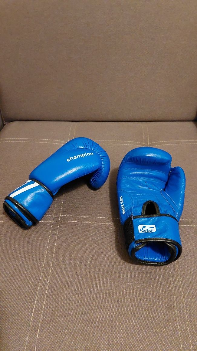 Боксёрские перчатки Adidas 8oz, Everlast 8oz,FGHT 10oz.