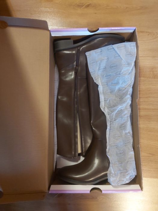 Нови тъмно кафяви ботуши Graceland 39 н.