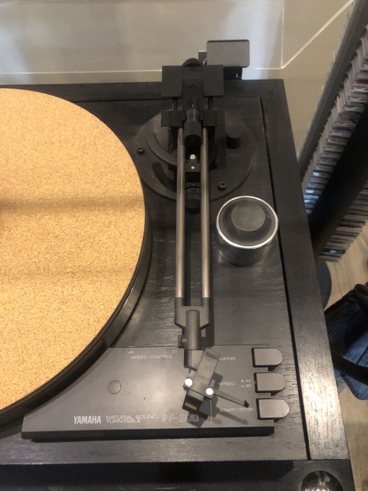 Грамофон Yamaha PF-800