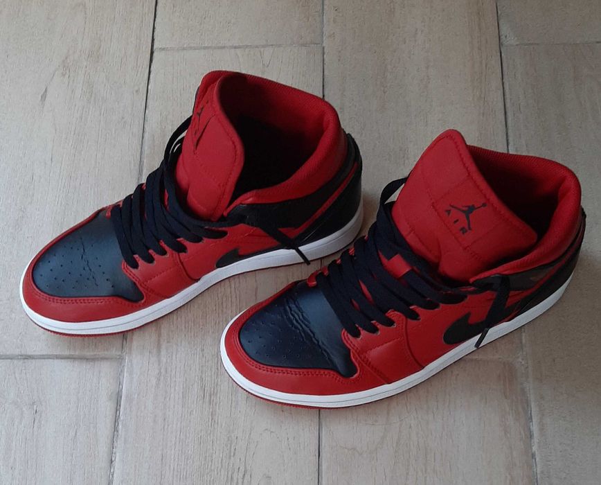 Air Jordan 1 Mid red black gym/reverse bred