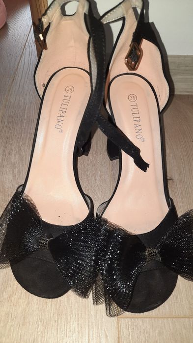 Pantofi negri eleganti