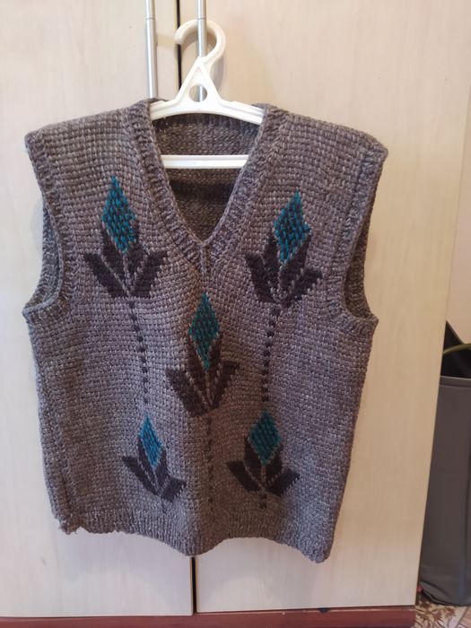 Мужской жилет из верблюжьей шерсти, 52-54 р