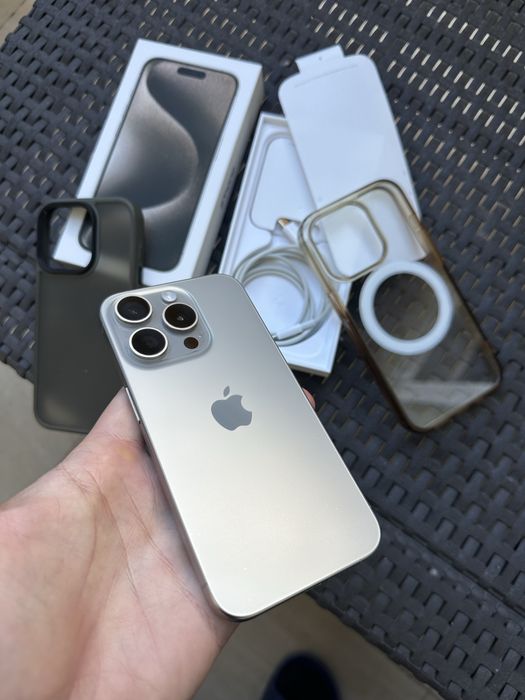 Vand iPhone 15 Pro 256GB, factura, cutie