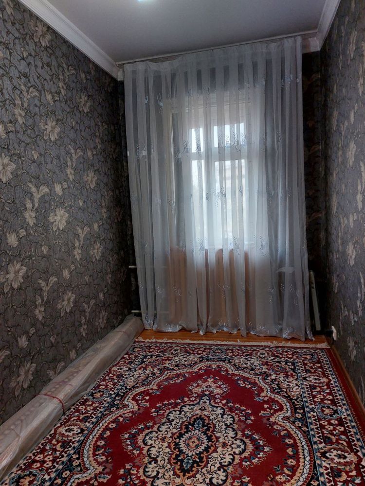 Kvartira 9 qavatli doʻm 3 qavat 3 xona 71 k