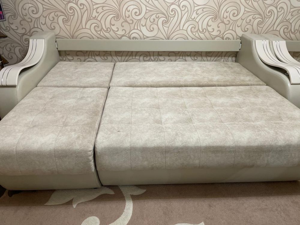 Продаётся диван в отличном состоянии