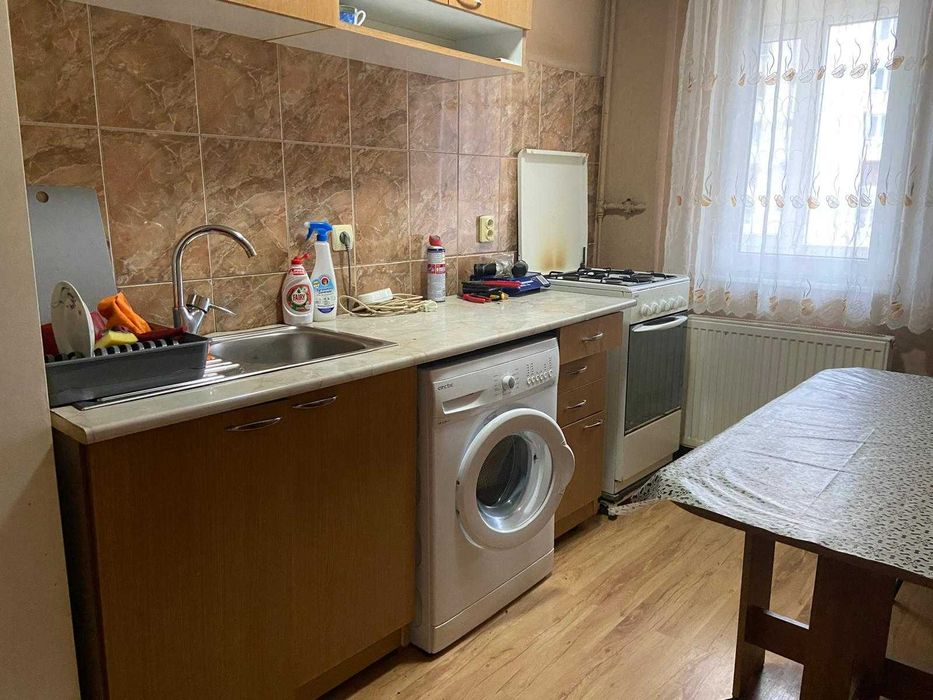 Ofer spre închiriere apartament 2 camere în Deva pe  strada N.Balcescu