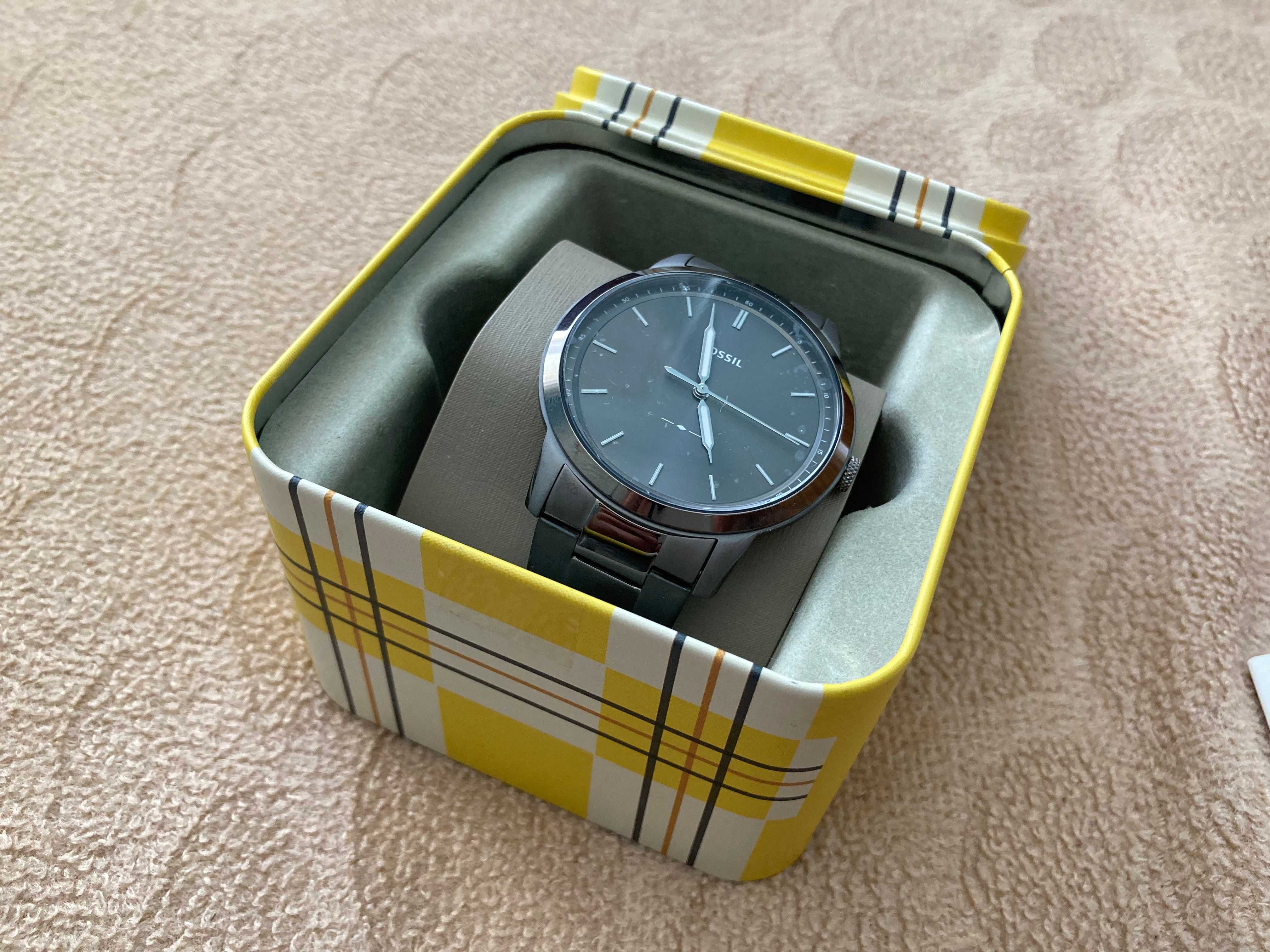Fossil, Часовник The Minimalist с неръждаема стомана, Тъмносребрист