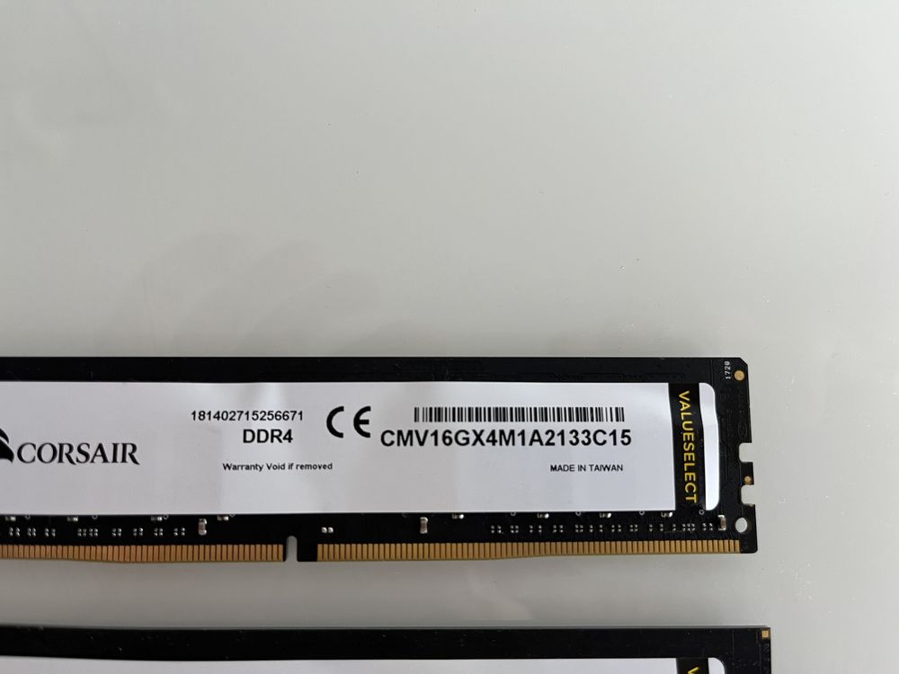 Memorie Ram Corsair DDR4  2X16 GB 2133 MHz CL15