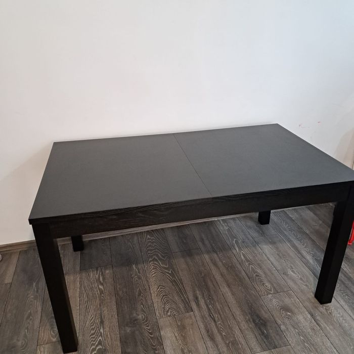 Masa pentru sufragerie