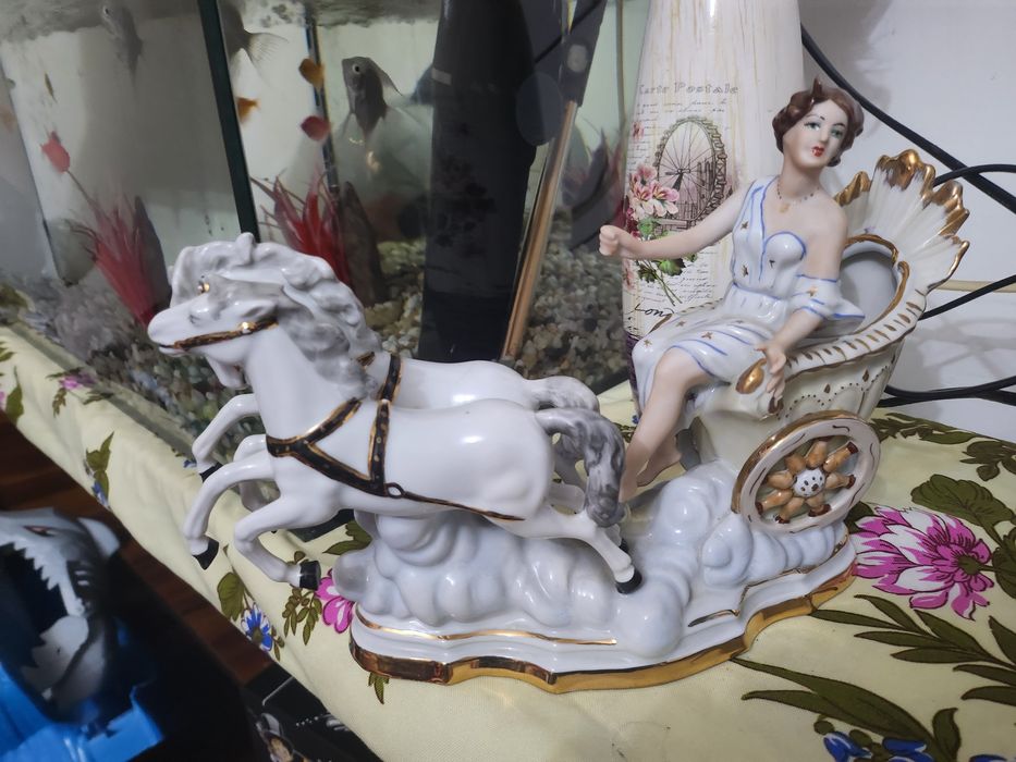 Bibelou porțelan romanesc vechi, vintage